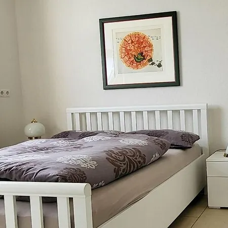 Uitzicht Op De Pellenz