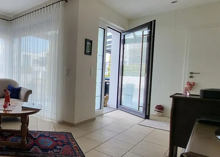 بيت للعطل Uitzicht Op De Pellenz Eich (Rhein-Sieg)