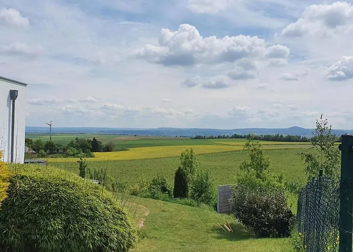 Uitzicht Op De Pellenz بيت للعطل *